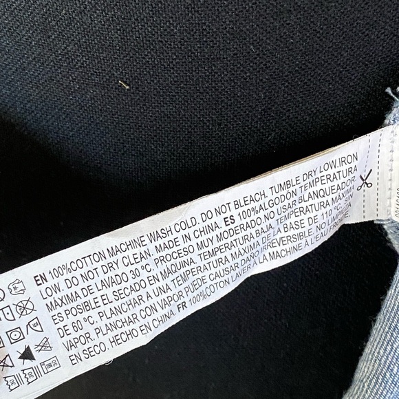 Life in Progress Denim Shirt Jacket Women’s Size Medium Destroyed Blue Baddie - Picture 11 of 11